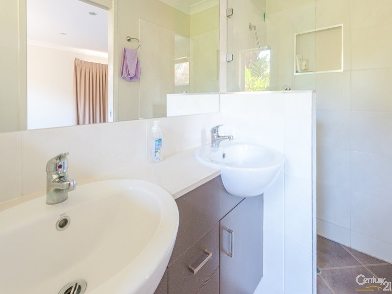 33 Peppertree Circuit, Maroochydore QLD 4558