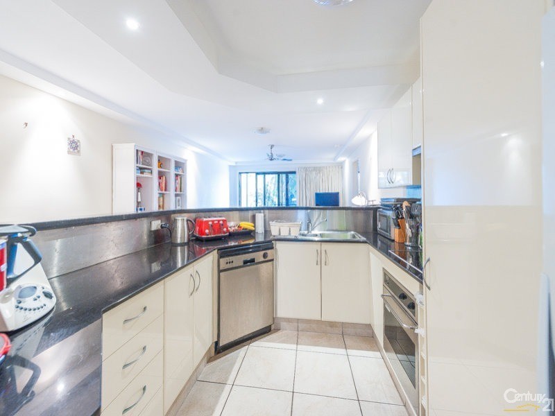 2/66 Alexandra Parade, Maroochydore QLD 4558
