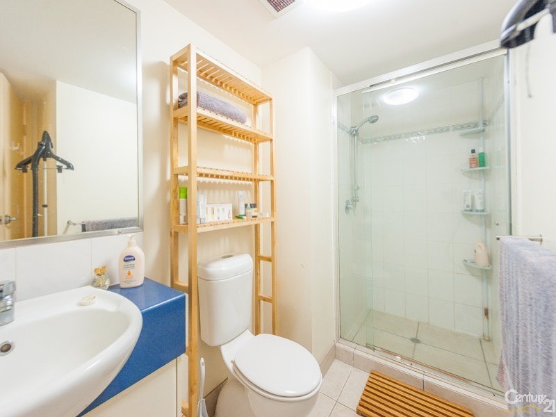 2/66 Alexandra Parade, Maroochydore QLD 4558