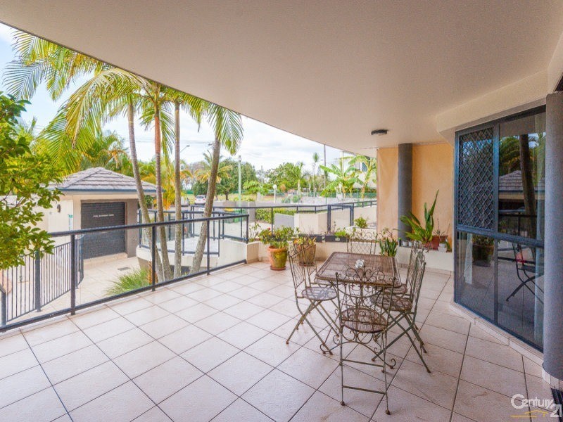 2/66 Alexandra Parade, Maroochydore QLD 4558