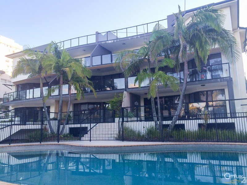 2/66 Alexandra Parade, Maroochydore QLD 4558