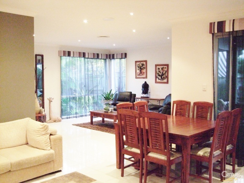 14  Ponytail Circuit, Mountain Creek QLD 4557