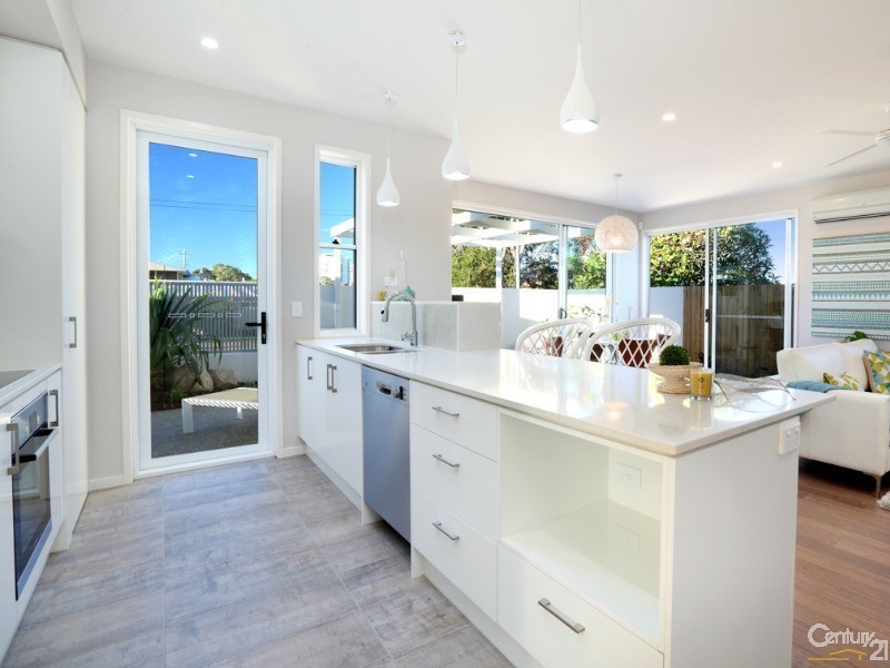 2/71 Parker Street, Maroochydore QLD 4558