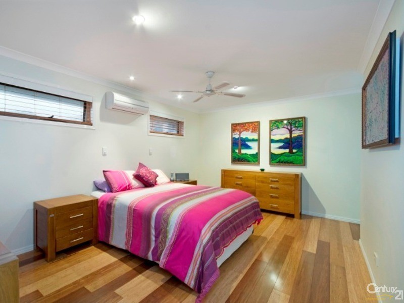 6 Crystal Waves Place, Alexandra Headland QLD 4572