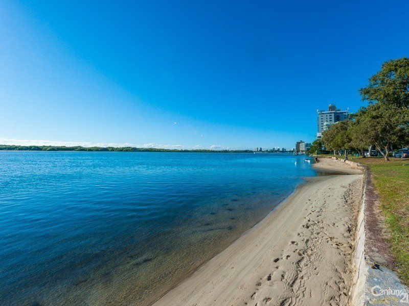 60  Picnic Point Esplanade, Maroochydore QLD 4558