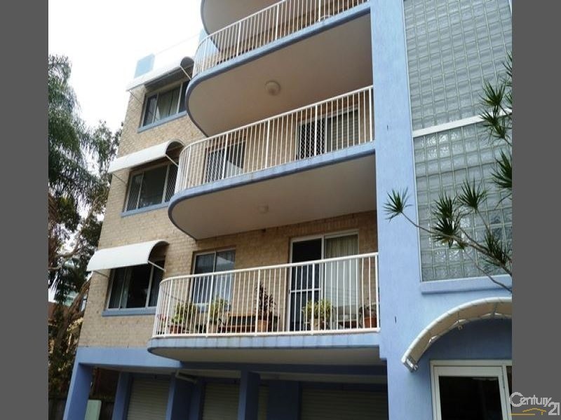 3/8 Smith Street, Mooloolaba QLD 4557