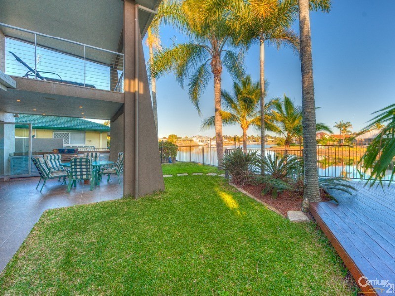 35 Summer Drive, Maroochydore QLD 4558