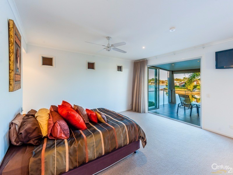 35 Summer Drive, Maroochydore QLD 4558