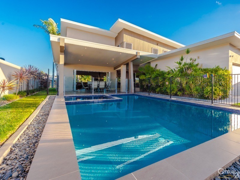 35 Summer Drive, Maroochydore QLD 4558