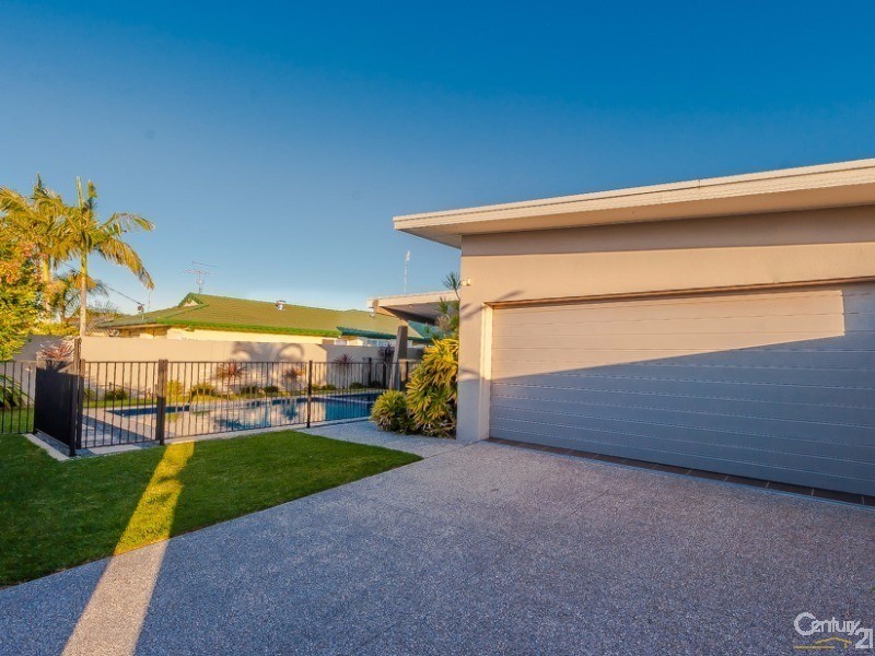 35 Summer Drive, Maroochydore QLD 4558
