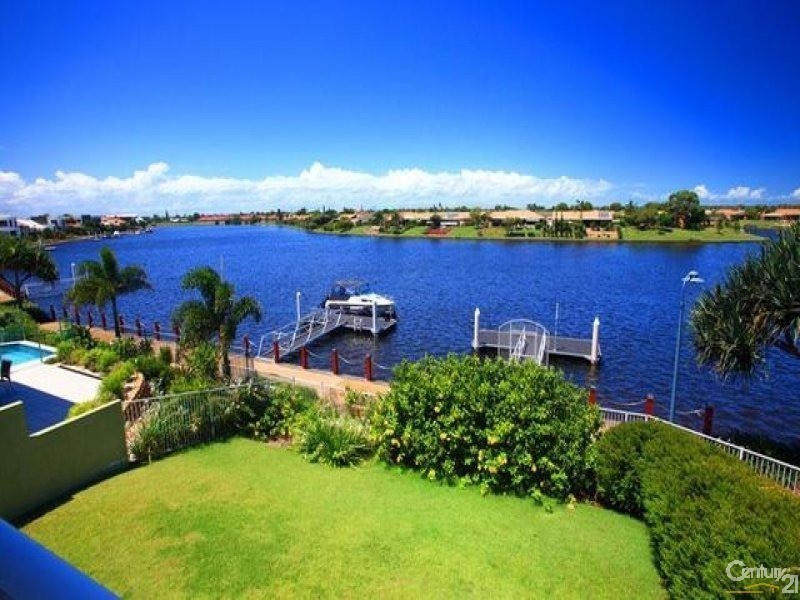 4 Teneriffe Court, Parrearra QLD 4575