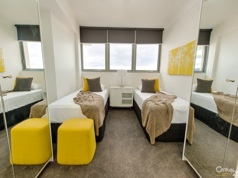 27 Sixth Avenue, Maroochydore QLD 4558