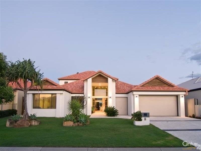 16 Bahamas Circuit, Kawana Island QLD 4575