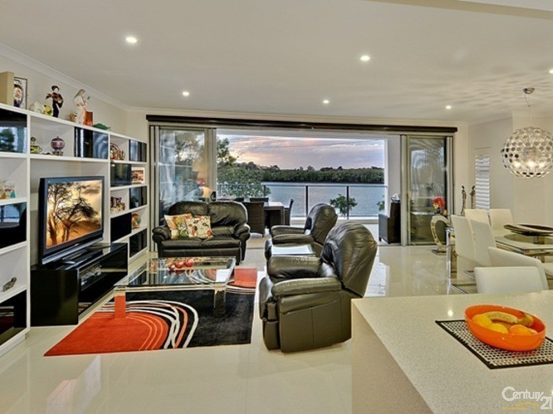 3/299-301 Bradman Avenue, Maroochydore QLD 4558