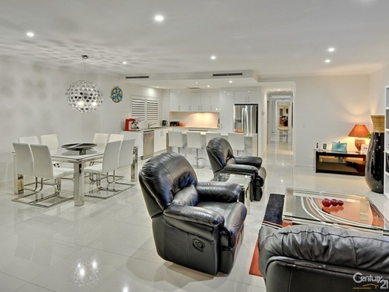 3/299-301 Bradman Avenue, Maroochydore QLD 4558