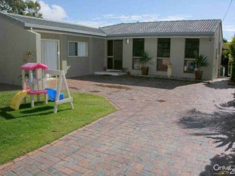 8 Kylee Crescent, Maroochydore QLD 4558