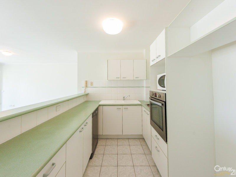 9/35 Bradman Avenue, Maroochydore QLD 4558