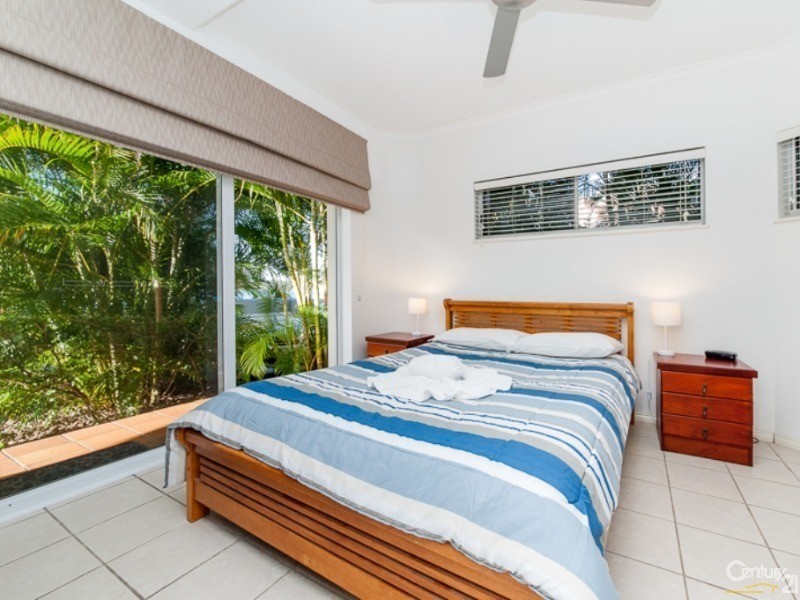 1/2 Picnic Point Esplanade, Maroochydore QLD 4558