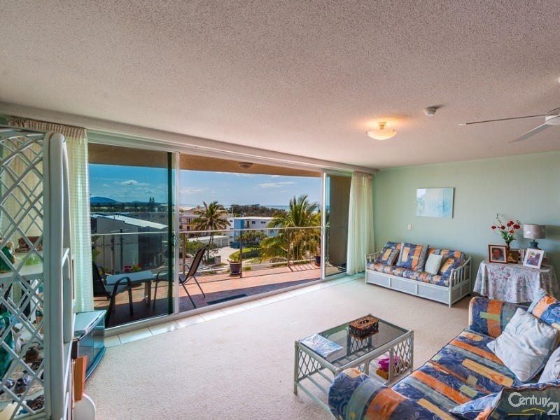 24/19 Memorial Avenue, Maroochydore QLD 4558