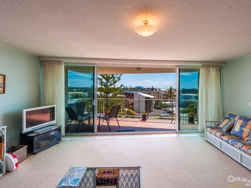 24/19 Memorial Avenue, Maroochydore QLD 4558
