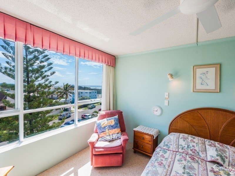 24/19 Memorial Avenue, Maroochydore QLD 4558