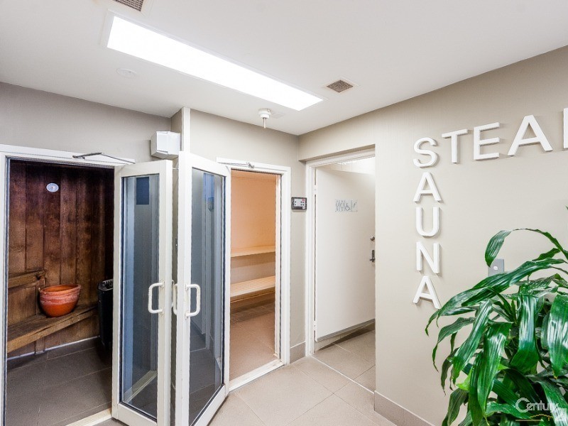 24/19 Memorial Avenue, Maroochydore QLD 4558