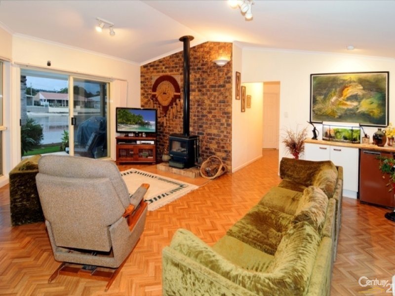 13 Chiswell Place, Maroochydore QLD 4558