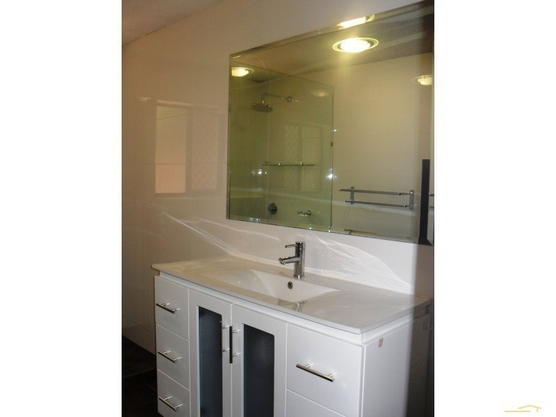 1/14 Kalinda Avenue, Mooloolaba QLD 4557