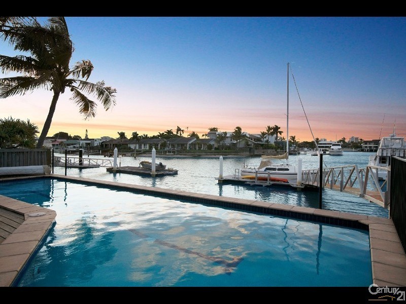 7 Kumbada Court, Minyama QLD 4575