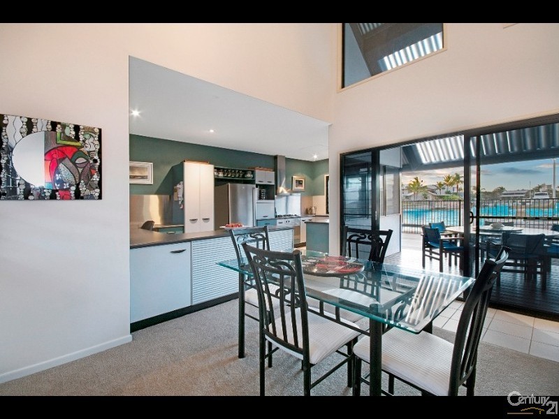 7 Kumbada Court, Minyama QLD 4575