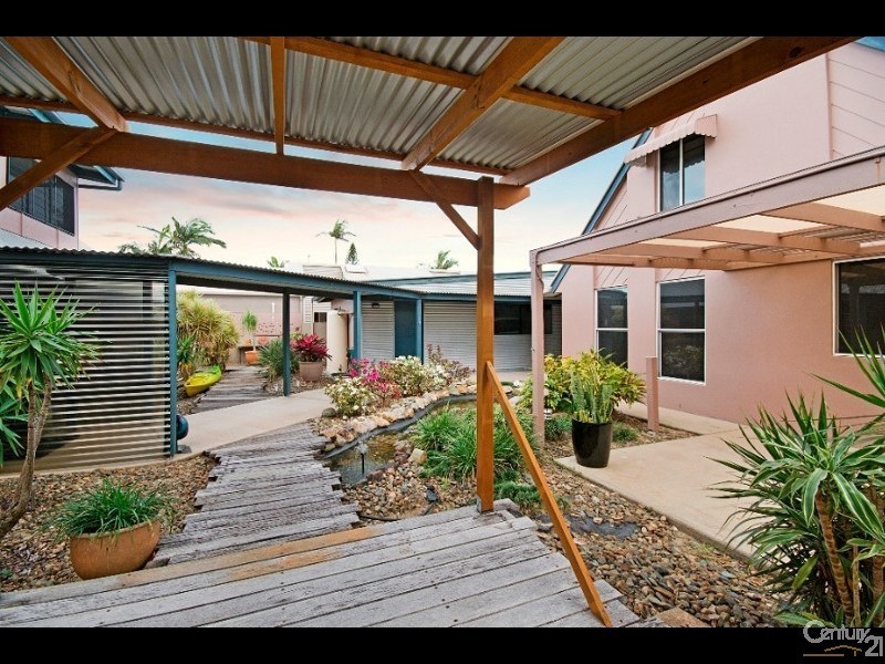 7 Kumbada Court, Minyama QLD 4575