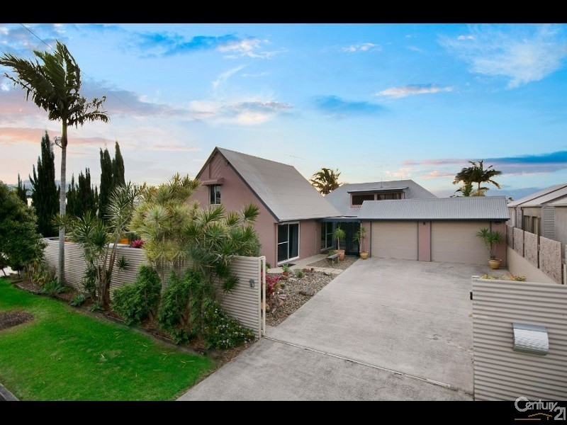 7 Kumbada Court, Minyama QLD 4575