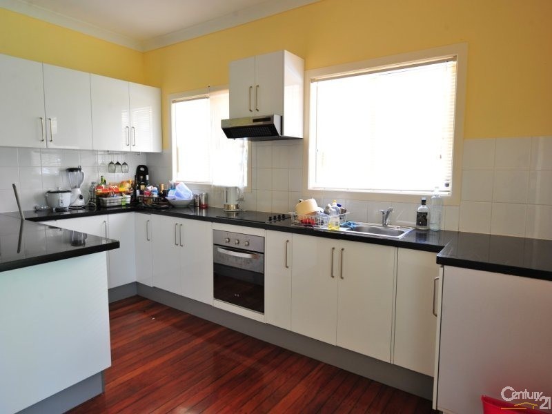343 Bradman Avenue, Maroochydore QLD 4558