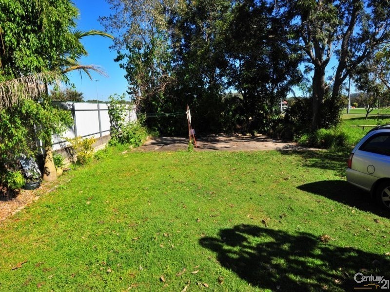 343 Bradman Avenue, Maroochydore QLD 4558