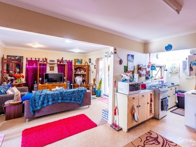 244 Broadwater Avenue West, Maroochydore QLD 4558