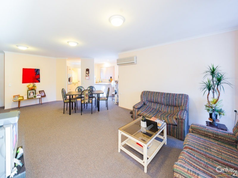 2/9 Hoop Court, Maroochydore QLD 4558