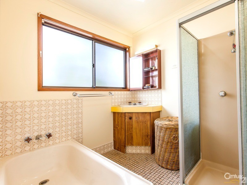 14 Lawrence Street, Mooloolaba QLD 4557