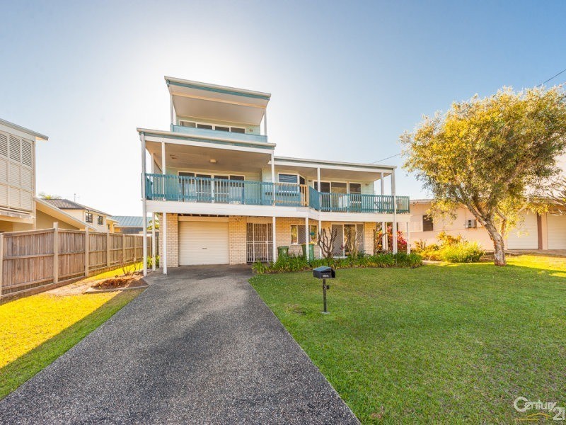 4 Stanley Street, Dicky Beach QLD 4551