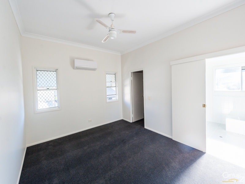 4 Stanley Street, Dicky Beach QLD 4551