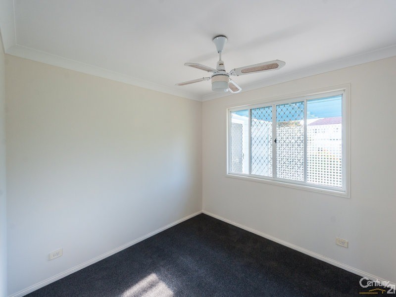 4 Stanley Street, Dicky Beach QLD 4551