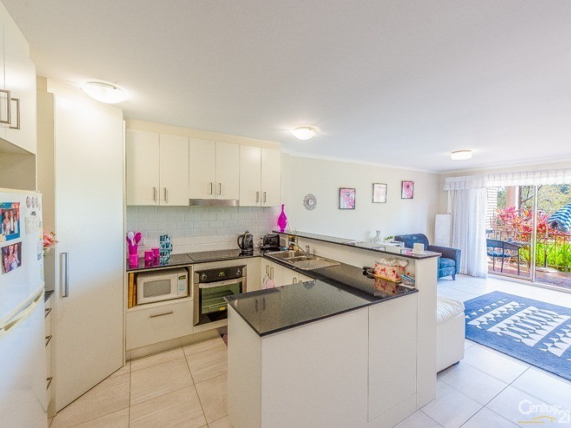 4/45 Bradman Avenue, Maroochydore QLD 4558