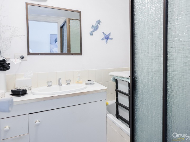 4/45 Bradman Avenue, Maroochydore QLD 4558