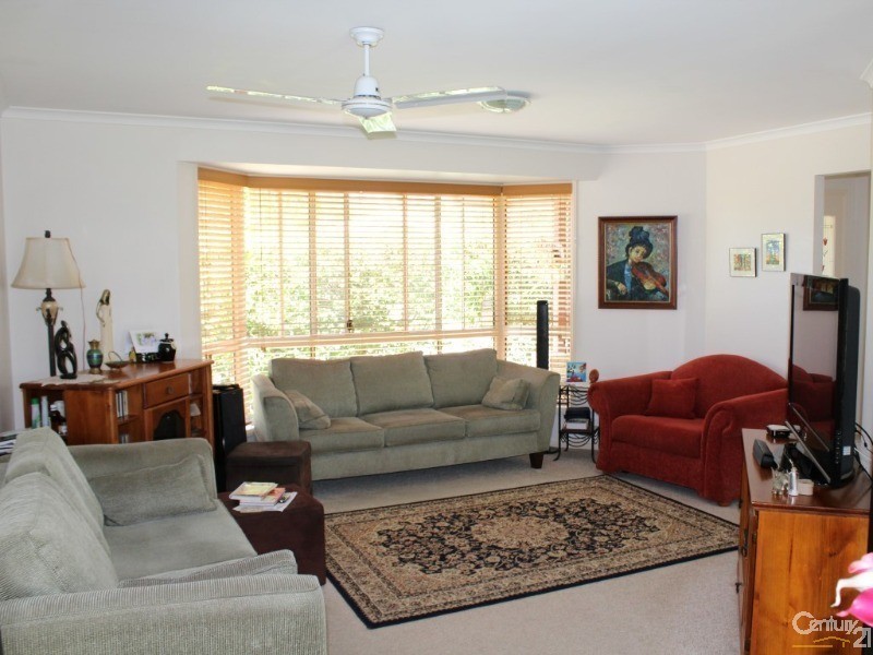 42 Mountain Ash Drive, Mountain Creek QLD 4557