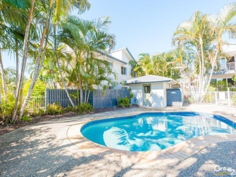 1/40 Memorial Avenue, Maroochydore QLD 4558