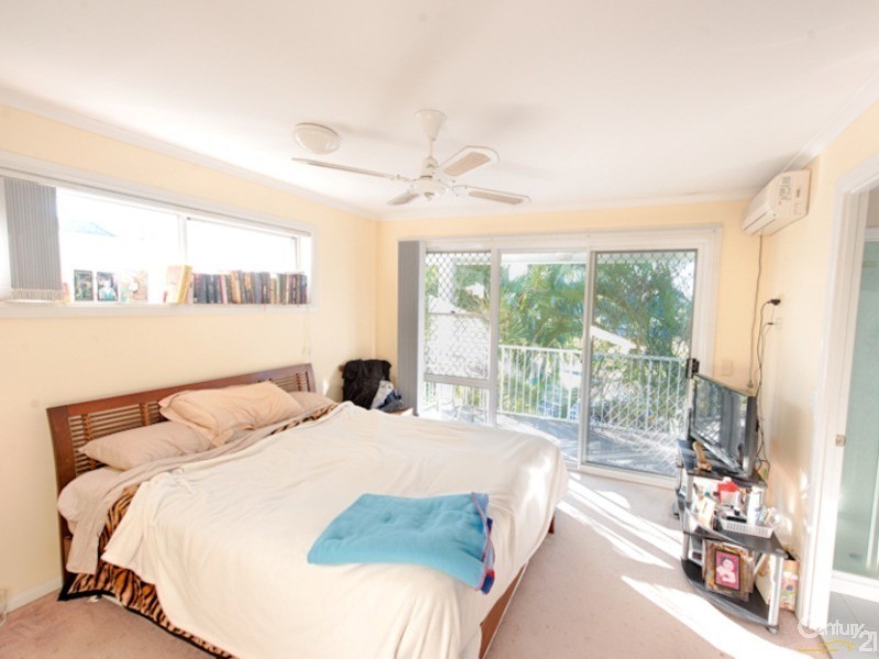 1/40 Memorial Avenue, Maroochydore QLD 4558