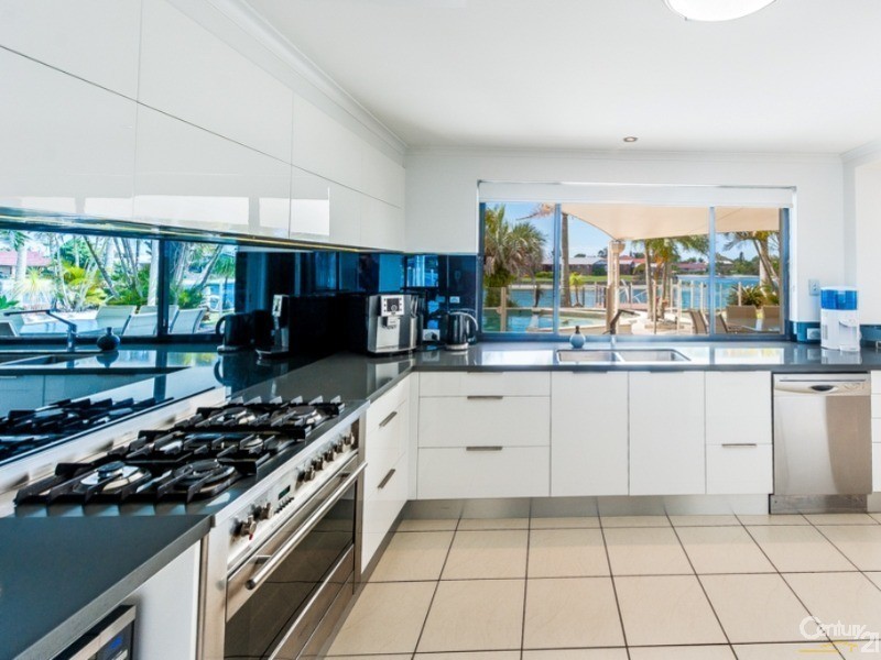 32 Tepequar Drive, Maroochydore QLD 4558