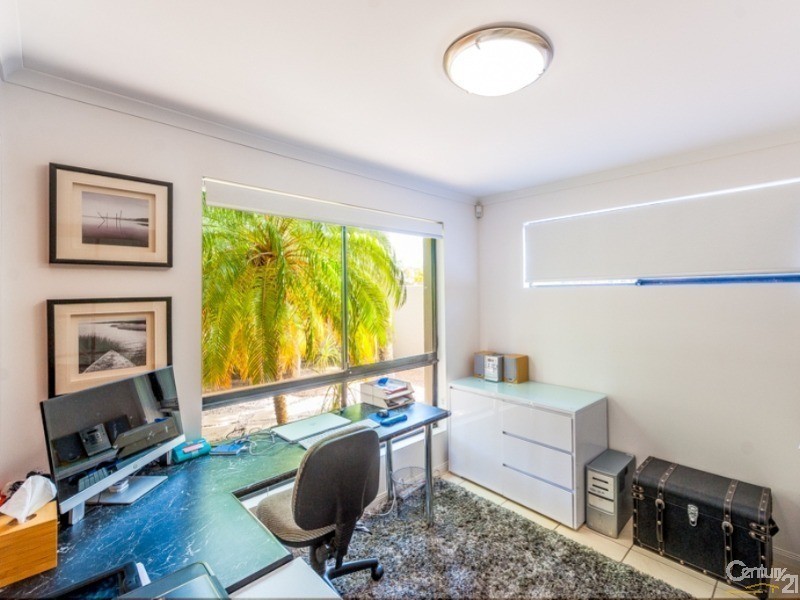 32 Tepequar Drive, Maroochydore QLD 4558