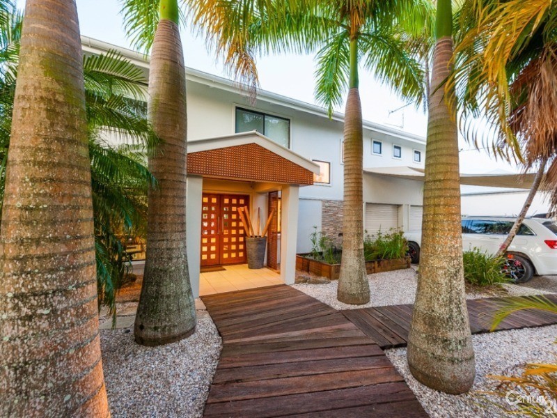 32 Tepequar Drive, Maroochydore QLD 4558