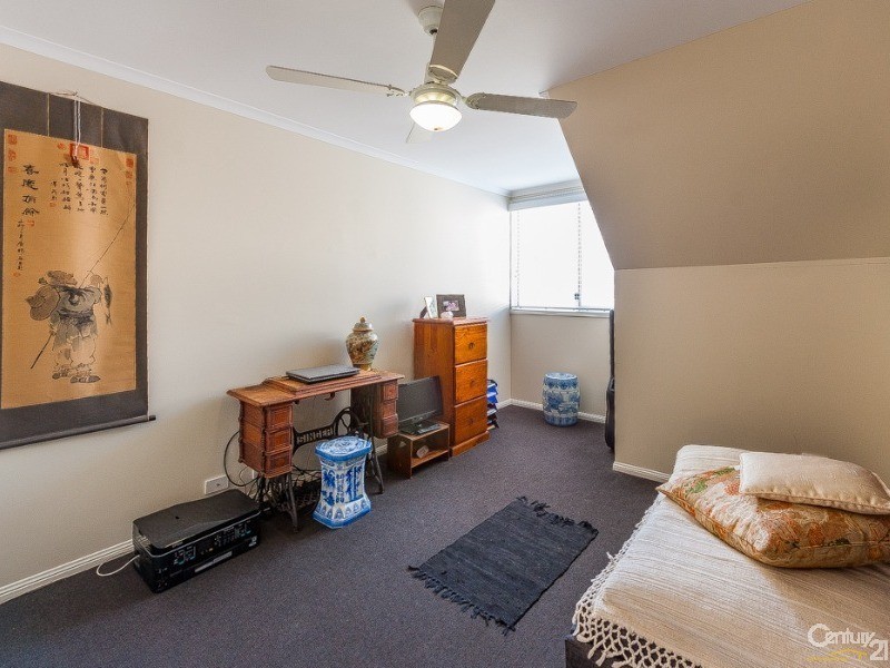 2/35  Baden Powell Street, Maroochydore QLD 4558
