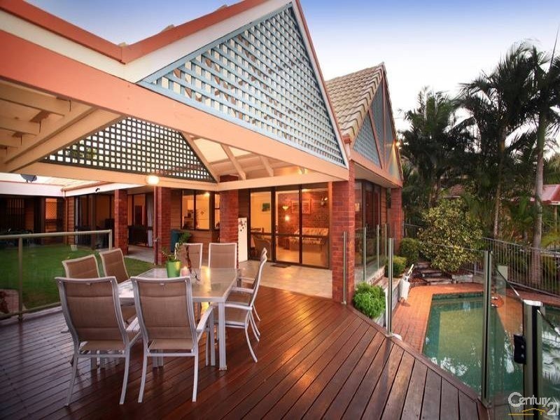 11 Yallanga Place, Mooloolaba QLD 4557